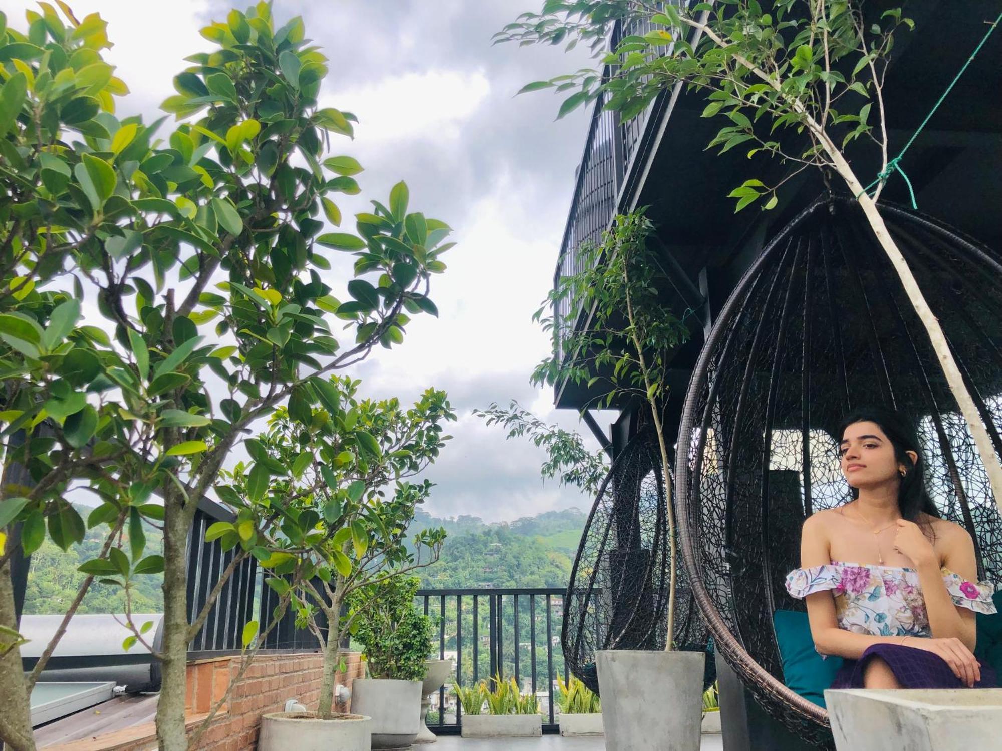 Quick Stop Inn แคนดี้ ภายนอก รูปภาพ